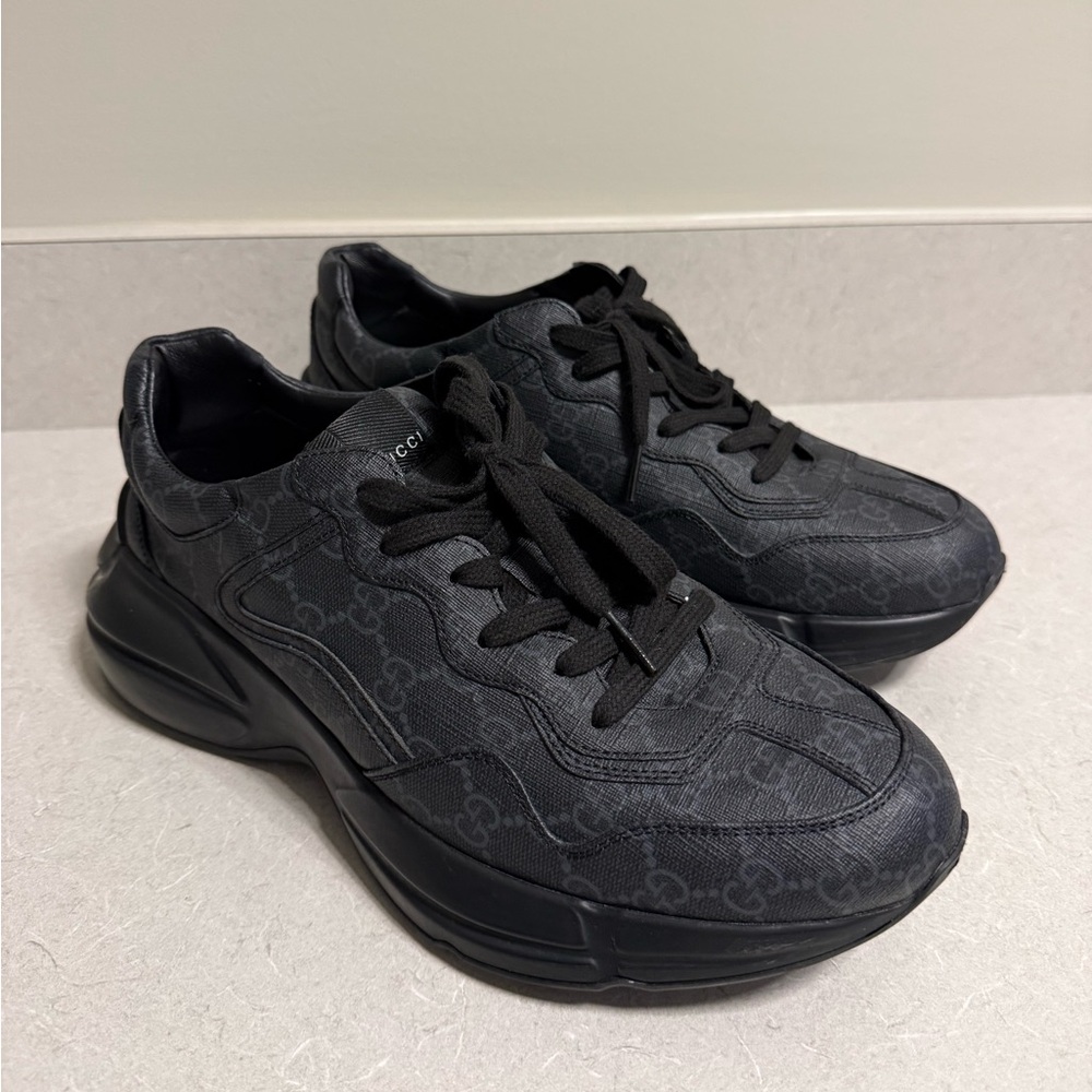 Auth Men's Gucci GG Rhyton Low Top Canvas and Leather Sneakers, Size 9.5